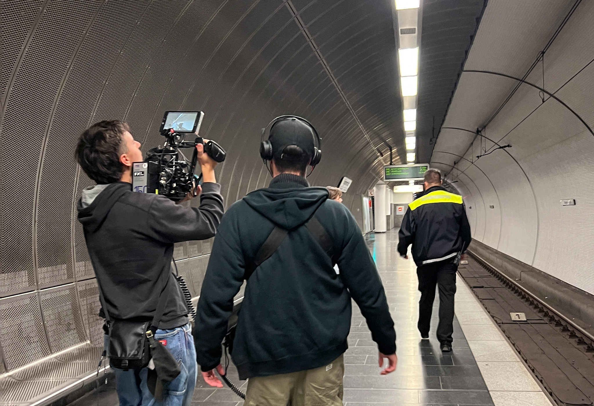 Behind the Scenes 03