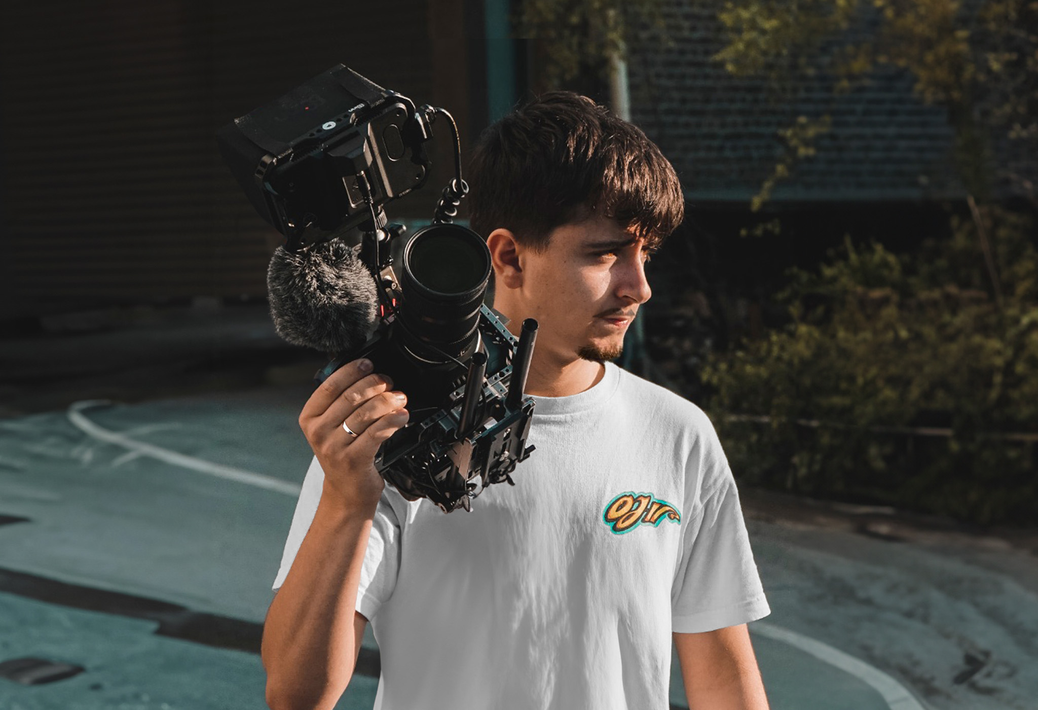 Behind the Scenes 06